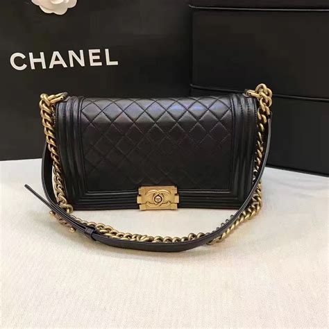 old medium chanel boy bag|Chanel le boy bag yupoo.